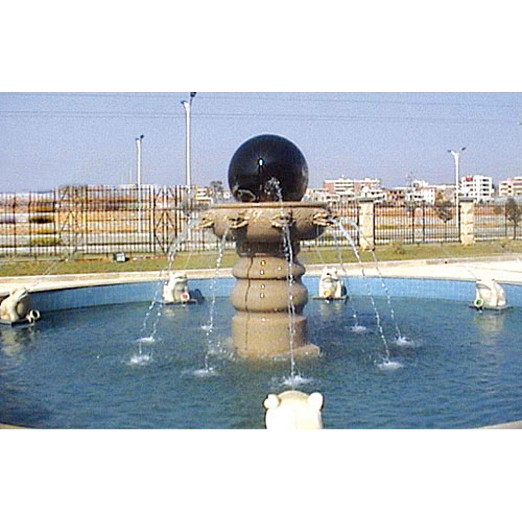 الجمال الأبدي لنافورة الجرانيت