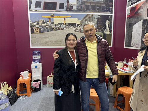 يحتفل مصنع النحت الحجري Xingyan بالنجاح في معرض Xiamen Stone 2025
